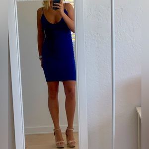 Body con royal blue dress